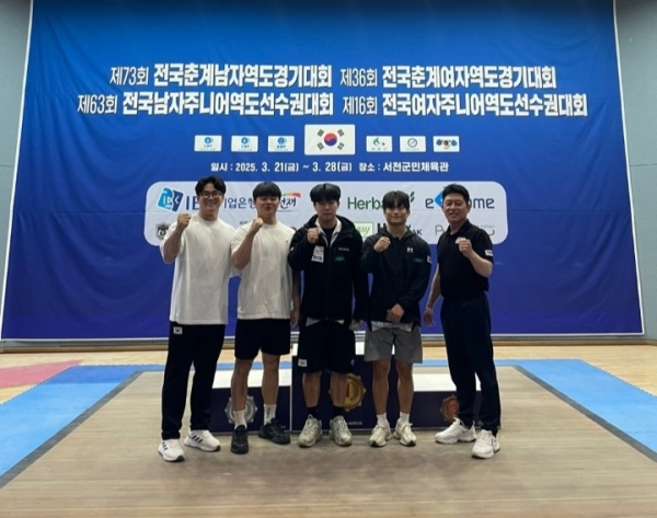 ▲ 진안군청 역도선수단, 충남 서천 2개 전국대회서 메달 9개 획득 쾌거